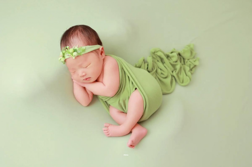 范县宝宝总是打嗝怎么办